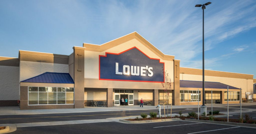 Lowe's tiene un 75% de Descuento en Liquidación Navideña