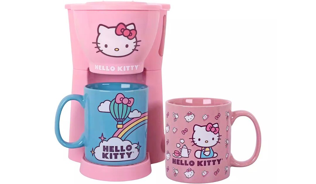 Set de Regalo de Cafetera Hello Kitty Con Tazas SOLO $23 (Reg $44)